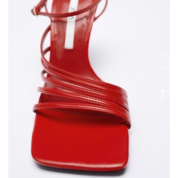 Zara HEELED SANDALS WITH THIN STRAPS - Picture 4 of 5